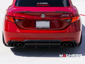 Alfa Romeo Giulia Diffuser - Carbon Fiber - Estremo - Feroce Carbon - Base Model